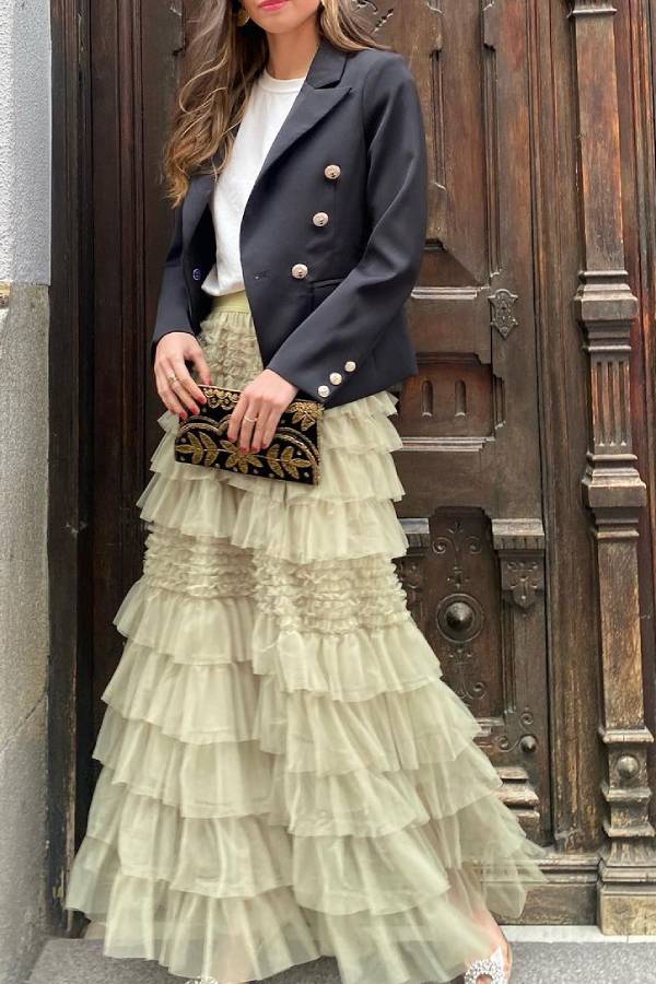 Falda larga de tul con cintura elástica y capas City Empress