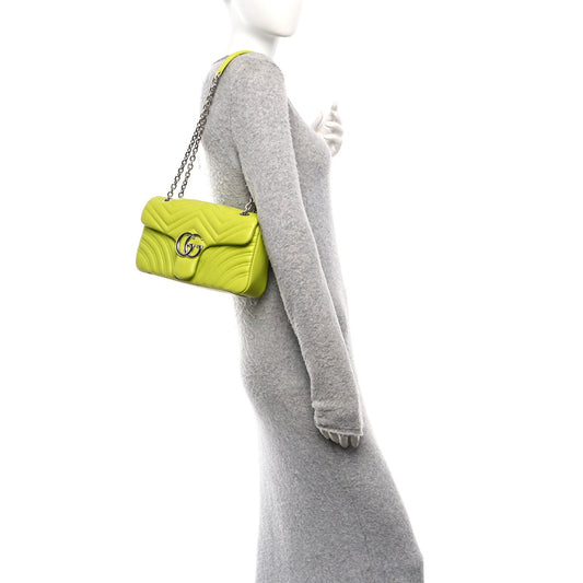 Calfskin Matelasse Medium GG Marmont Shoulder Bag Bright Green