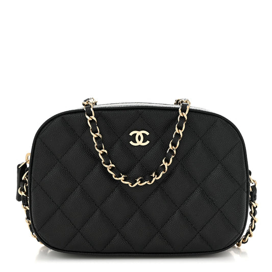 Caviar Quilted Vanity With Chain Black