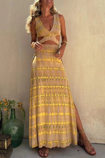 Vestido elástico con abertura y diseño recortado con estampado tie-dye Eleanor