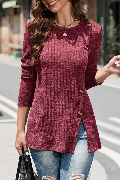 Tops de cuello redondo con botones lisos de calle
