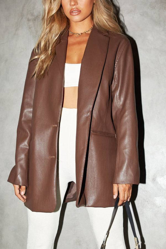 Blazer extragrande de piel sintética de Bershka