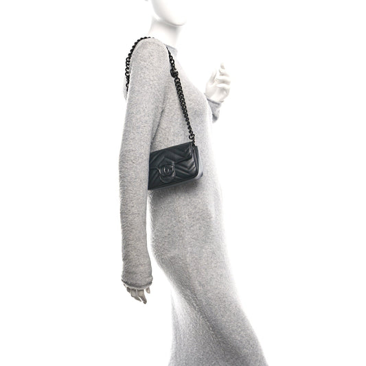 Calfskin Matelasse Monochrome GG Marmont Chain Belt Bag Black