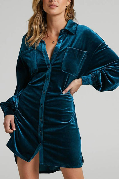 Vestido de terciopelo dorado para mujer