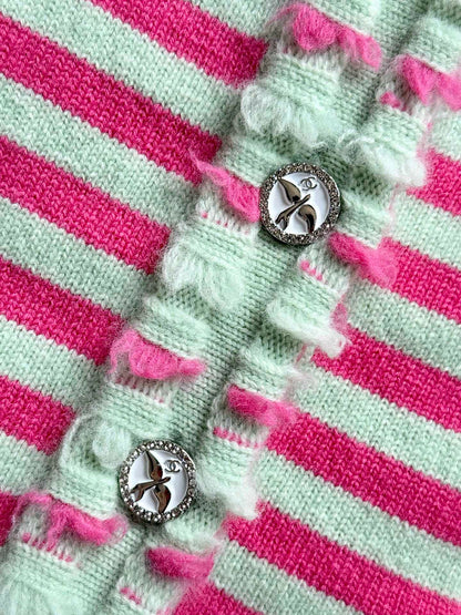 Chanel 25P Cardigan Pink Mix Green Cashmere 237319