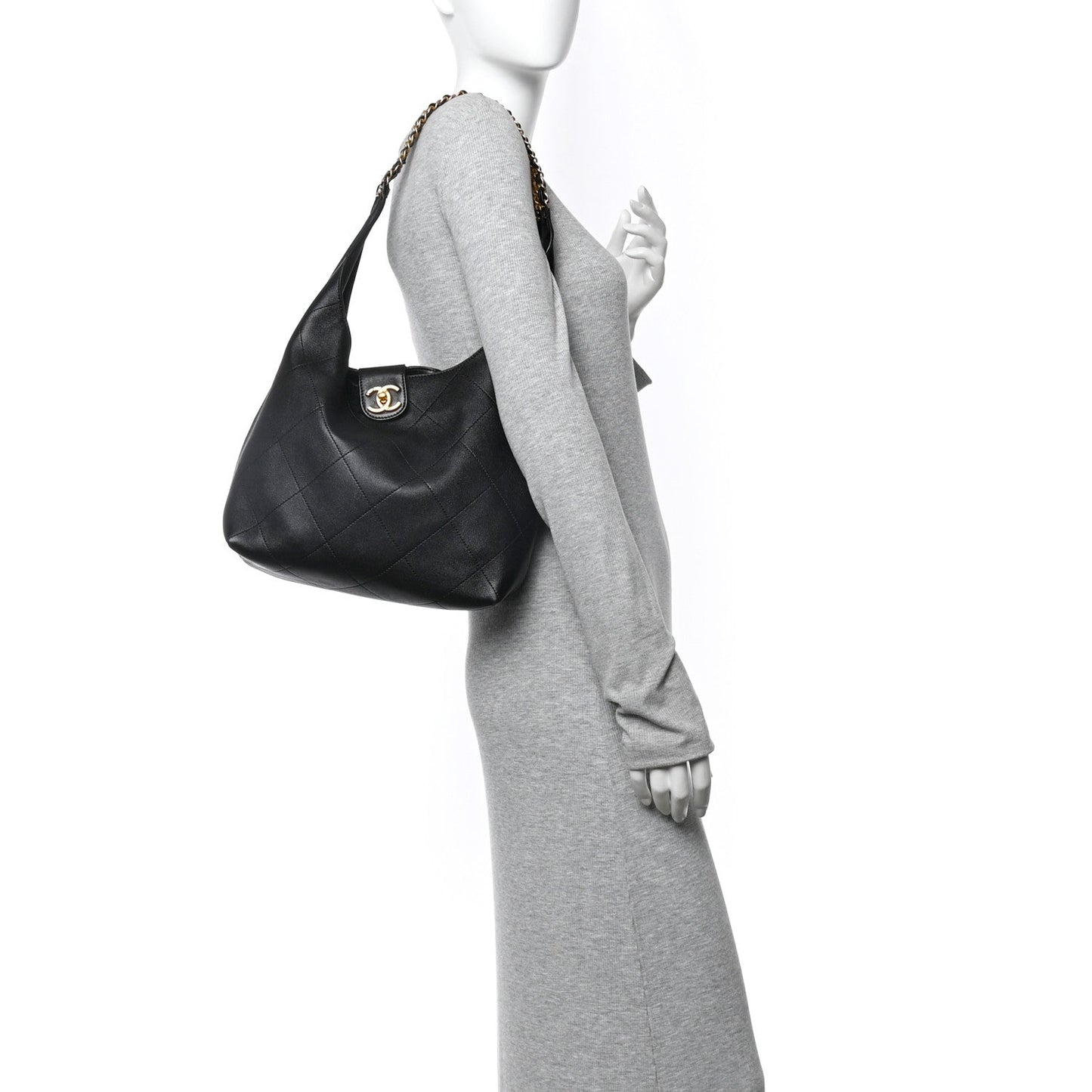 Shiny Lambskin Quilted Medium Hobo Black