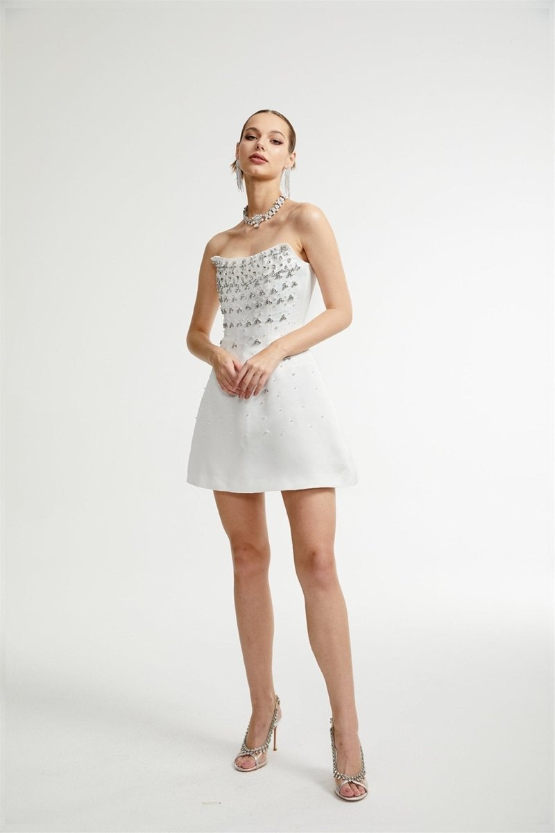 Vestido mini sin mangas con adornos de cristal de Frances 