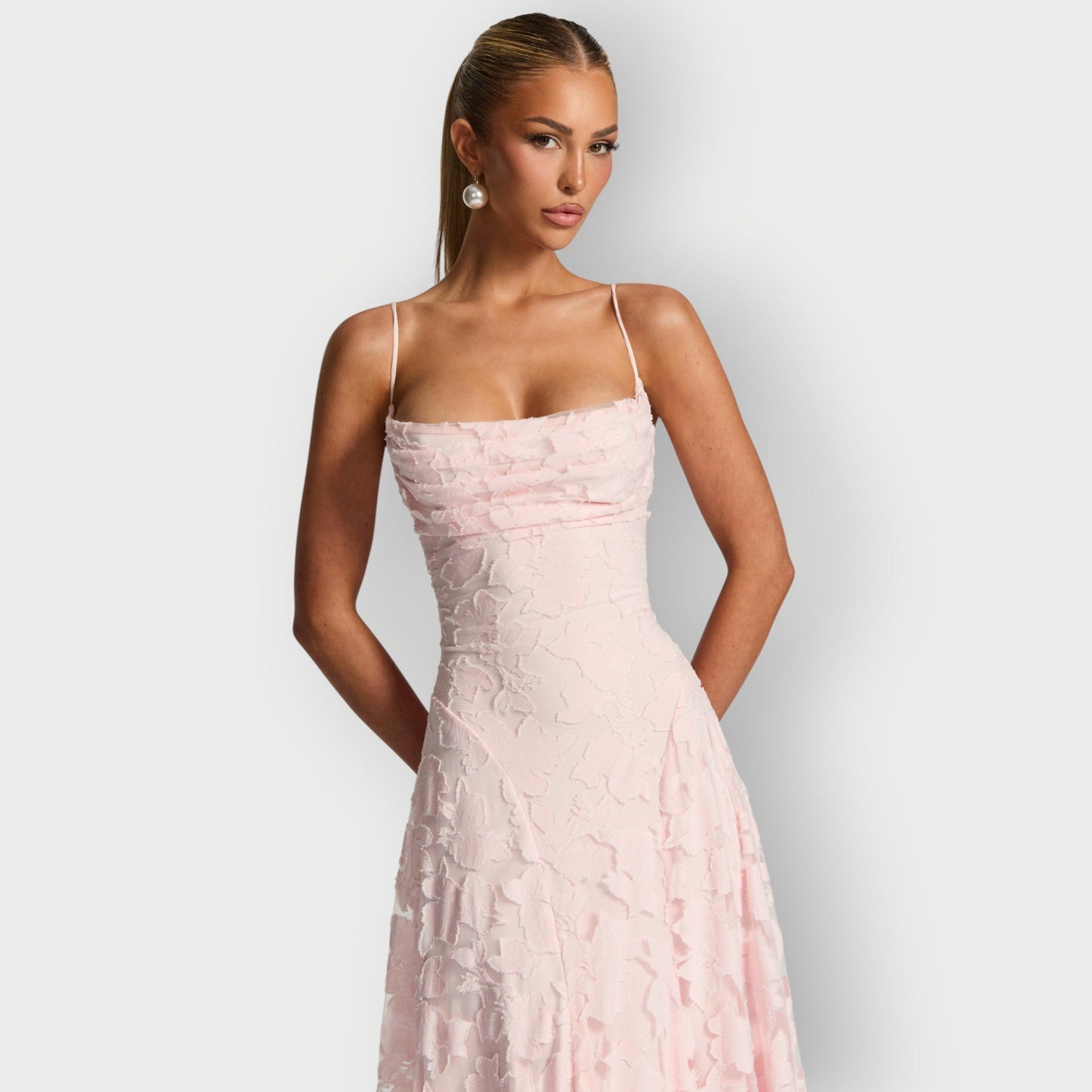 Camryn™ | Elegant Strapless Velvet Gown