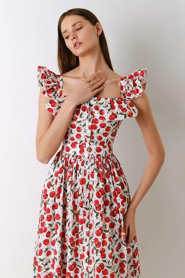 Vestido midi con volantes y estampado de cerezas de Griselda 