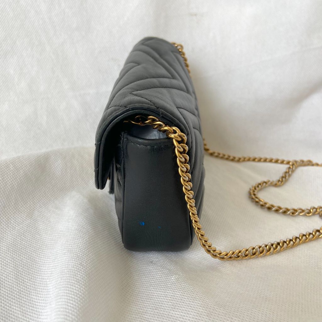 Gucci GG Marmont super mini bag