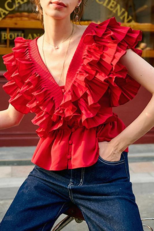 Blusa Helen con escote en V y volantes 