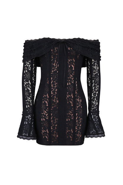 Vestido mini de encaje floral con hombros descubiertos de Emma 