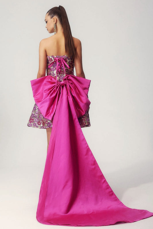 Minivestido con lazo y lentejuelas de Madeline Flower 