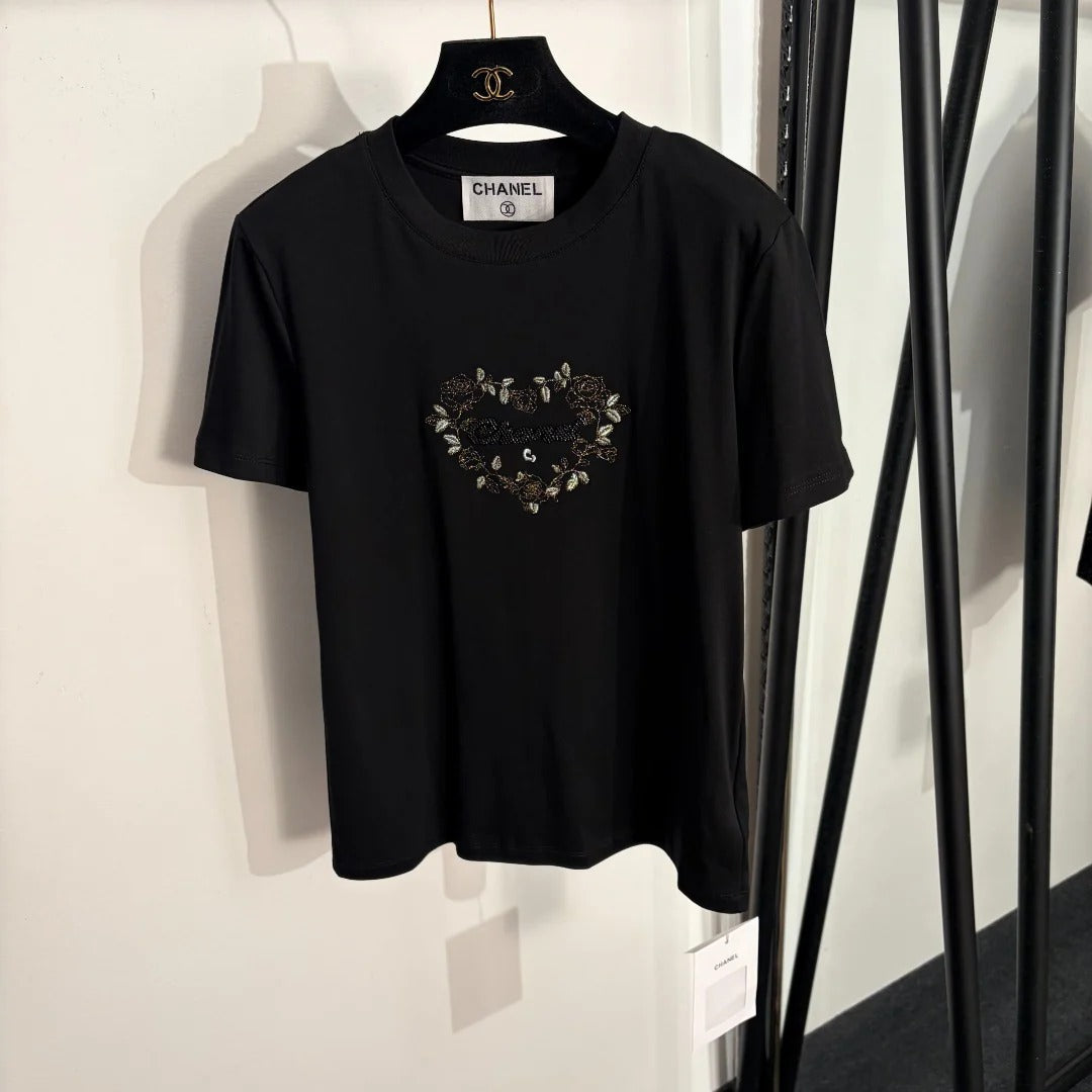 Chanel 2026 Rose Heart Embroidered T-shirt White Black Cotton 150138