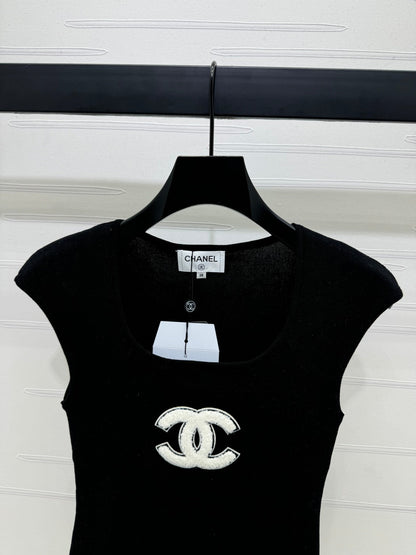 Chanel 25 Black Tank Top Square Neck Knitted