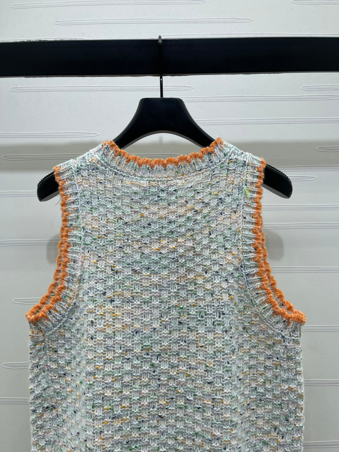 CC 26s Color-Blocked Woven Crew Neck Knit Vest 344117