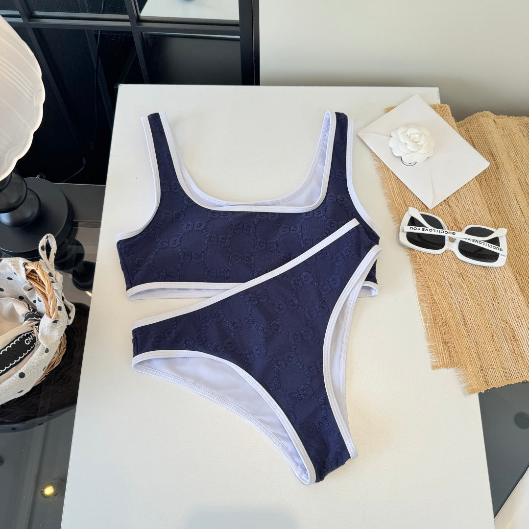 Gucci 26s Two-Piece Navy Blue Cotton 184237