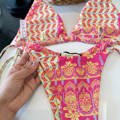 Gucci 26s One-Piece Colorful Technical Fabric 185775