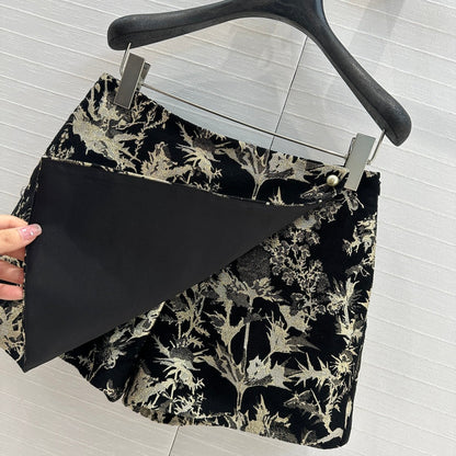 CD 25 Print Short Black Gold Jacquard fabric