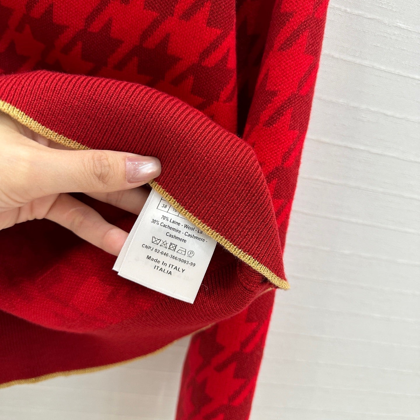CD 25 Knitted Cardigan Red Wool Cashmere