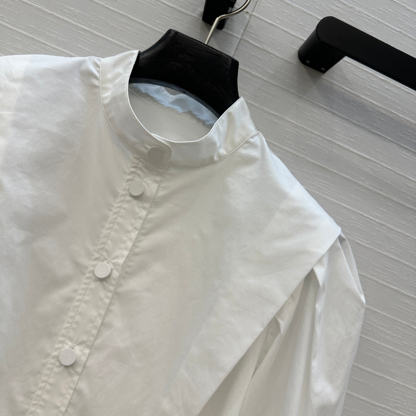 LV Loui's Latest French Elegant Palace Shirt White Cotton