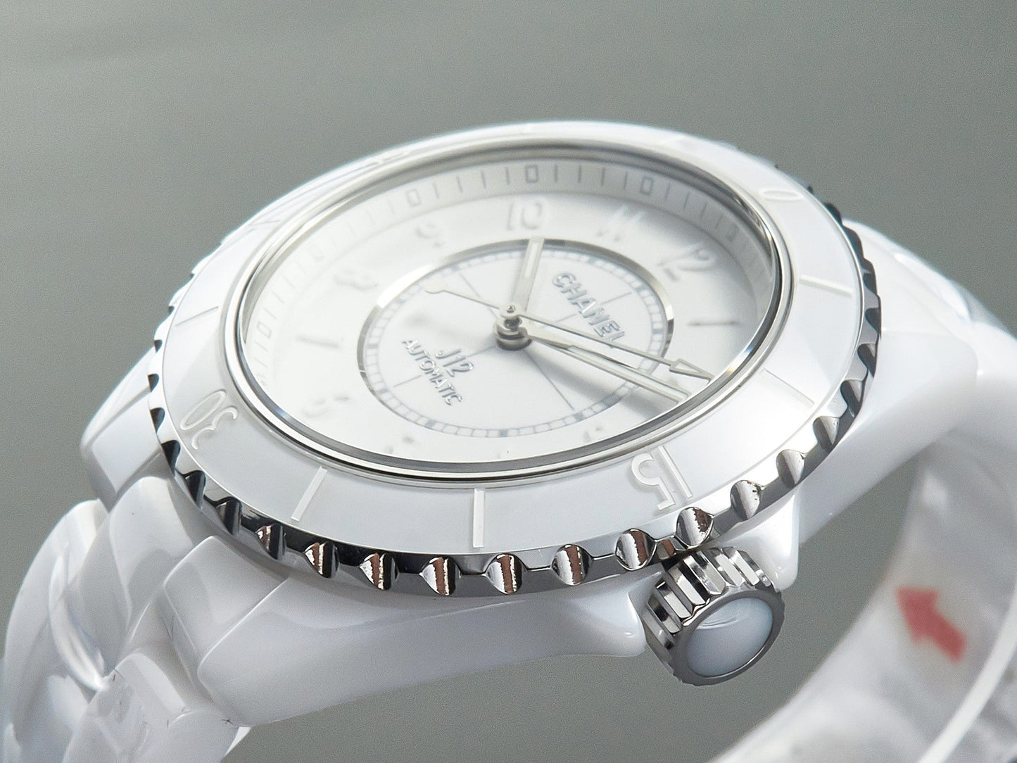J12 Automatic White Ceramic White Numerals Black White Hands White Dial