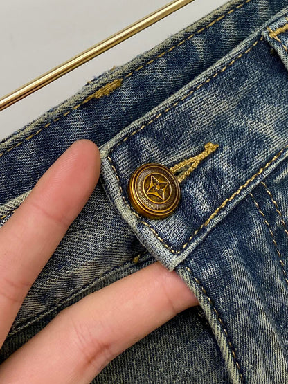 LV STRAIGHT LEG JEANS 239597