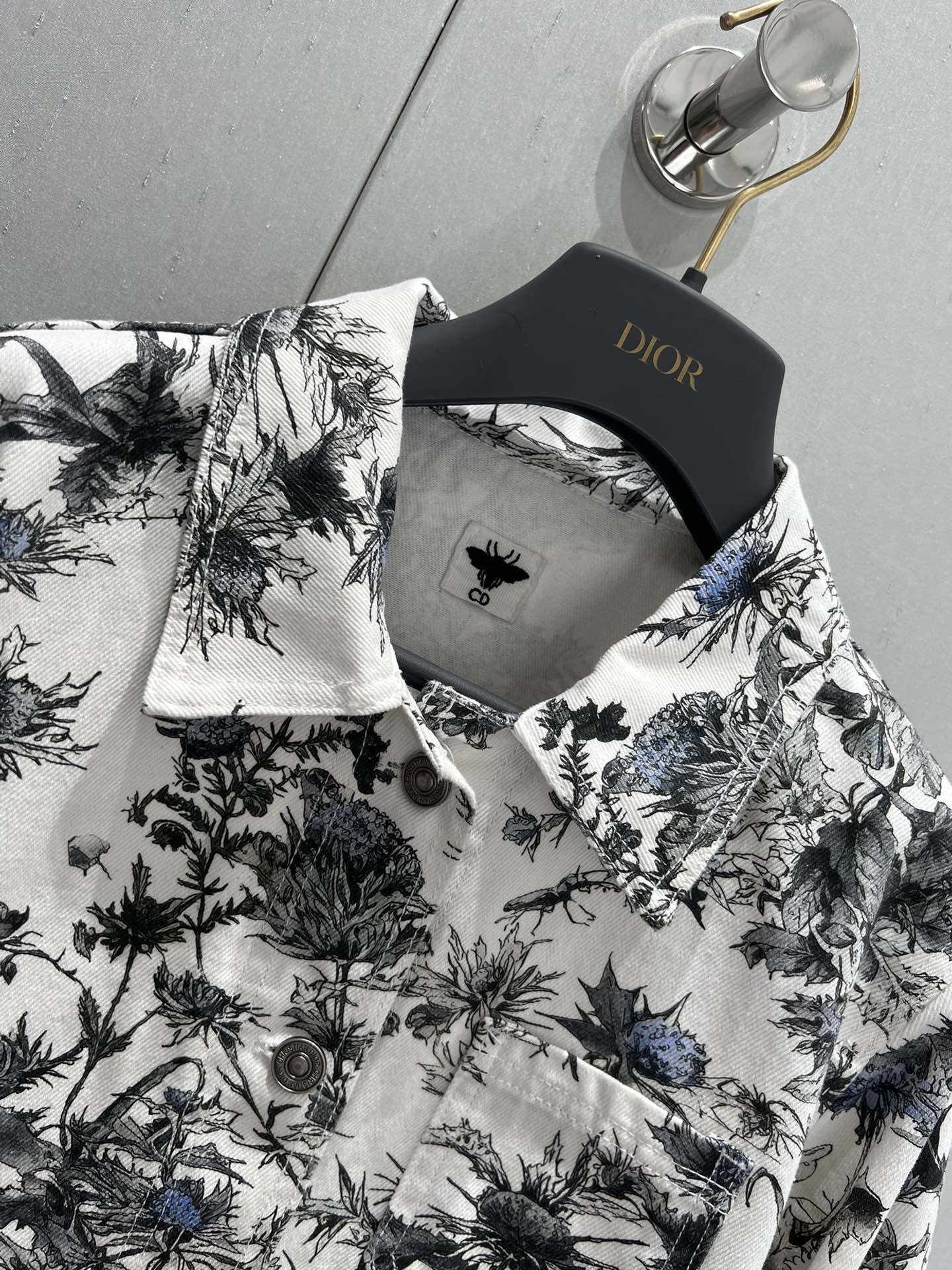 CD 25 Plant Flower Print Denim Jacket White Gray Cotton 205152