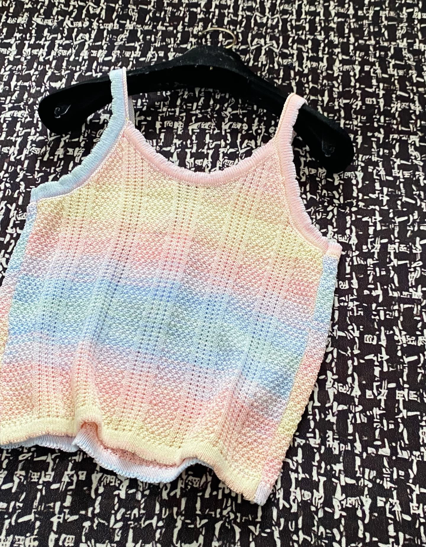 Celine 25 Sleeveless Knitted Top Pastel Colorful Wool