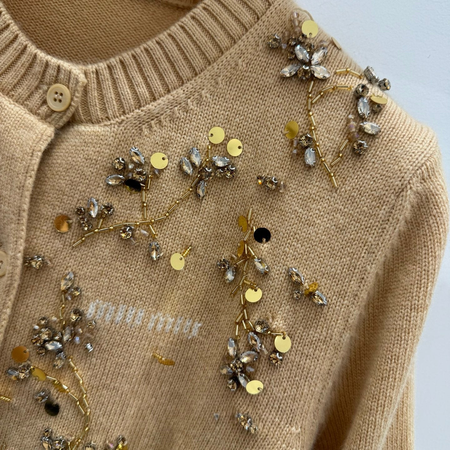 Miu Embroidered Cashmere Short Sleeve Cardigan 229364