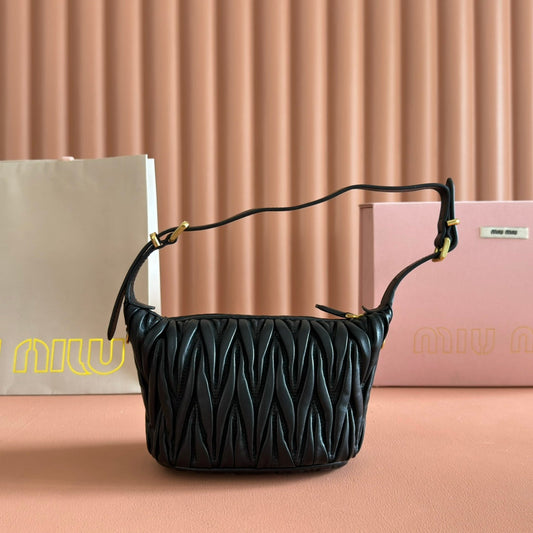 Miu Matelassé Pouch Bag 15cm Black Leather
