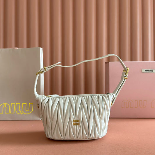 Miu Matelassé Pouch Bag 15cm White Leather