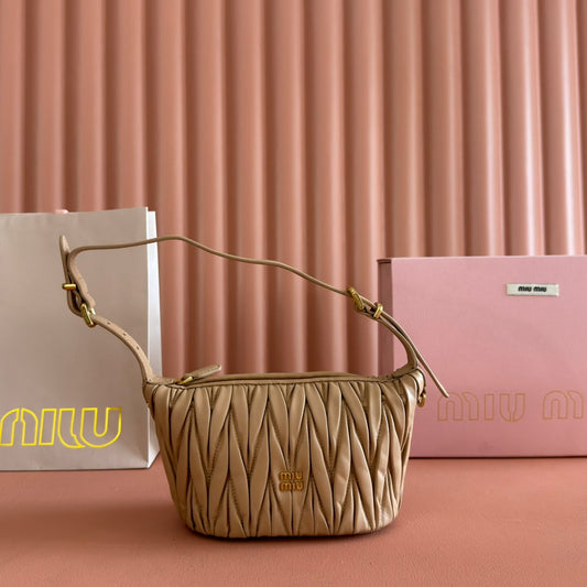 Miu Matelassé Pouch Bag 15cm Light Brown Leather