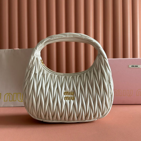 Miu Wander Matelassé Shoulder Bag 29cm White Lambskin
