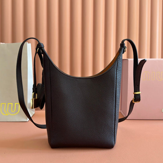 Miu Leather Bucket Bag 16cm Black Grain Cowhide