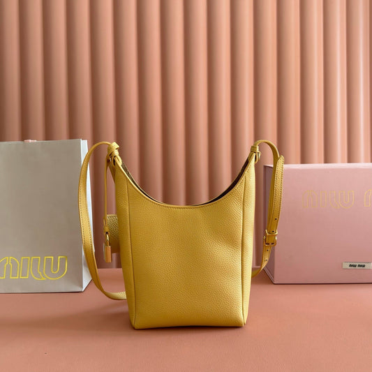 Miu Leather Bucket Bag 16cm Yellow Grain Cowhide