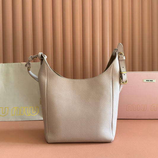 Miu Leather Bucket Bag 23cm Powder Pink Grain Cowhide