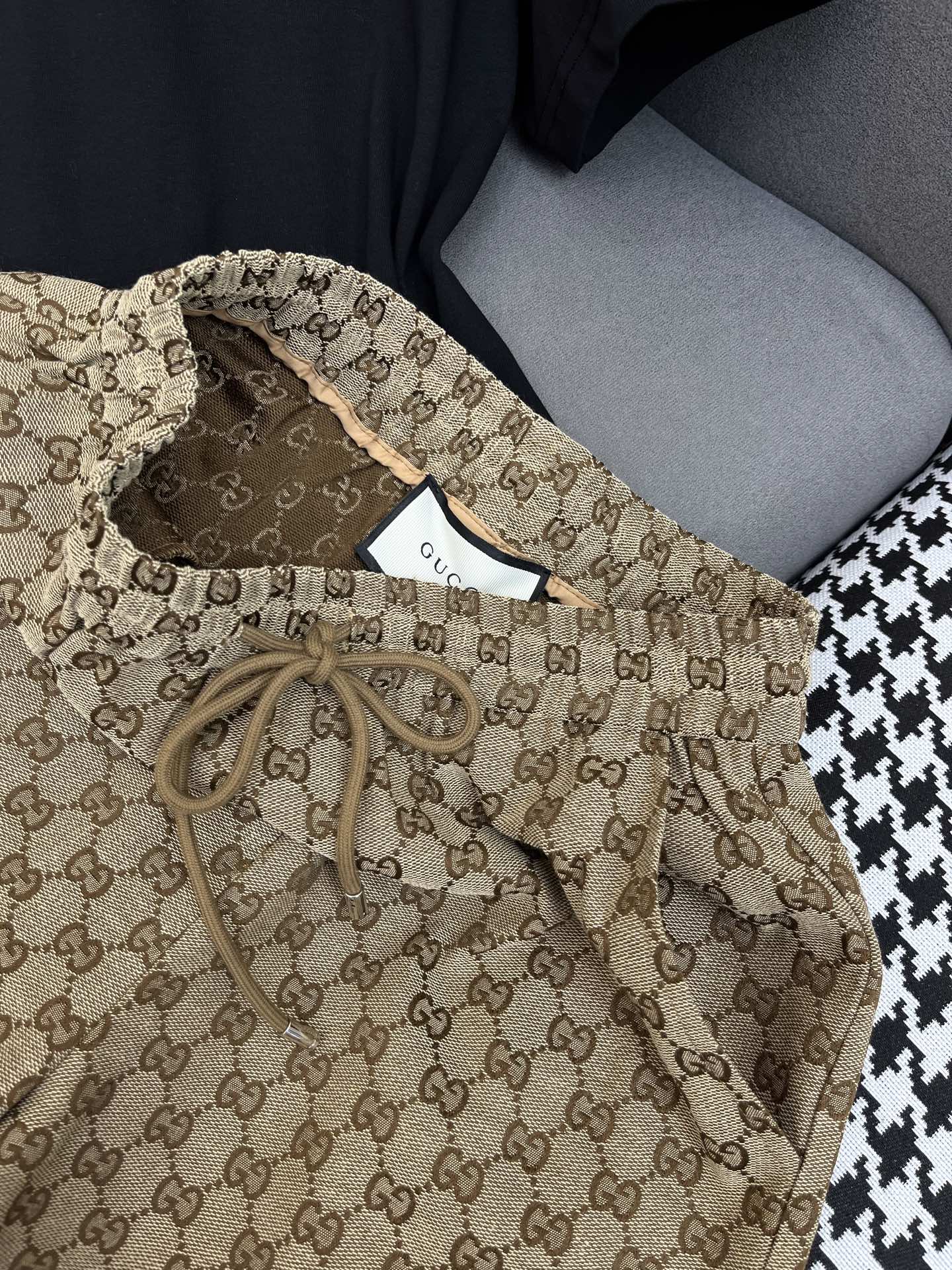 Gucci 25C T-Shirt Mix Short Gucci GG Monogram 228679