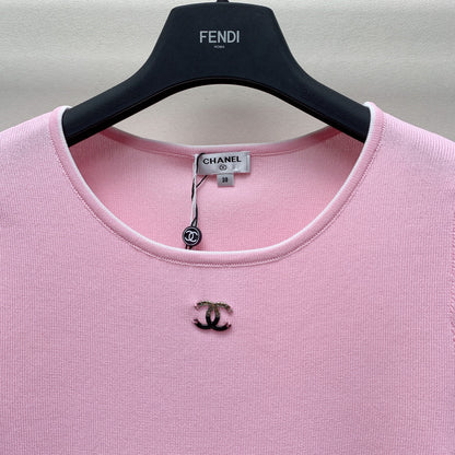 CC 25 Round Neck Knitted Embroidered Logo Top in Pink 277580