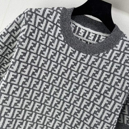 Fendi 25 Knitted Round Neck Short Sleeves Gray Wool F155