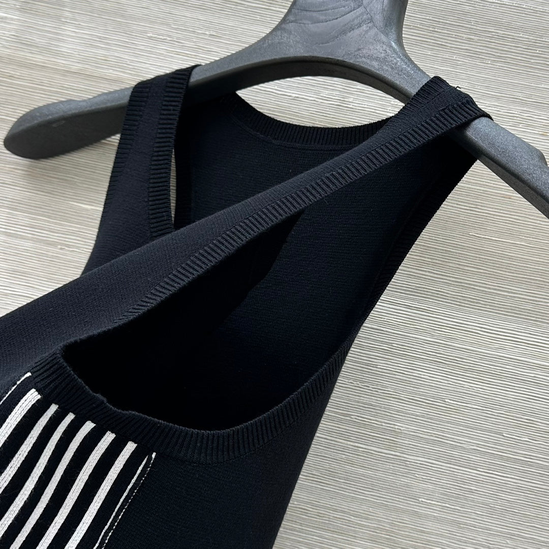 CD 25 Embroidery Knitted Vest Top Black Polyester Cotton