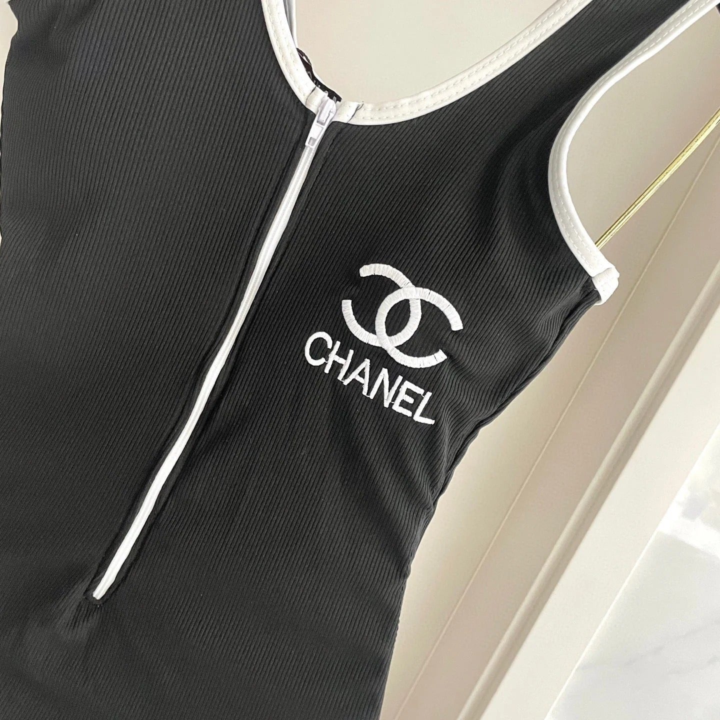 CC BIKINI SWIMSUIT SET IN BLACK AND WHITE TRIM 604255