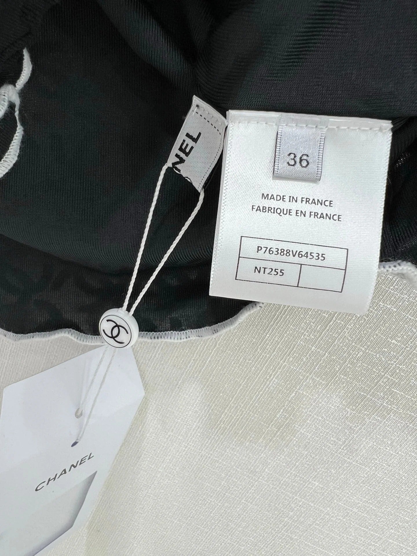 CHANEL KNIT SWEATER 269250