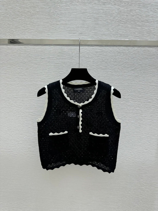 Chanel 2026 Lace Hollow-Out Round Neck Knitted Vest Cardigan Wool 132747