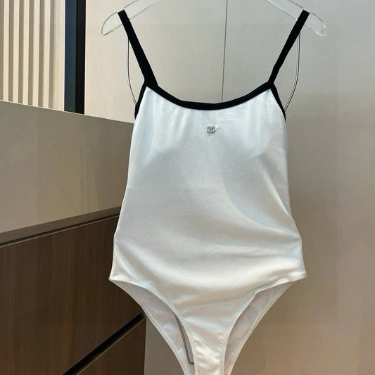 CC BIKINI SWIMSUIT SET IN WHITE AND BLACK TRIM 624530