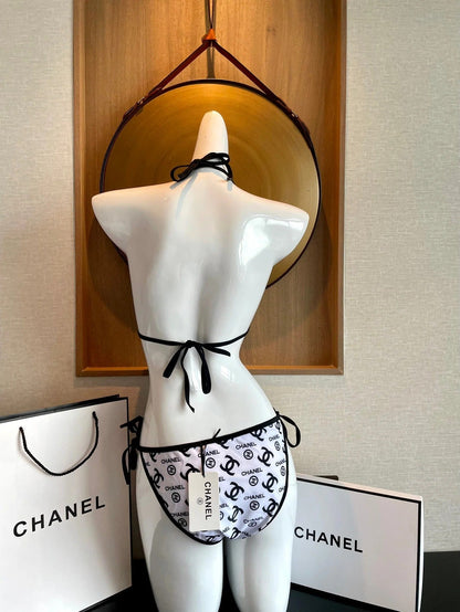 BIKINI SWIMSUIT IN WHITE AND BLACK LOGO PRINTED 627826