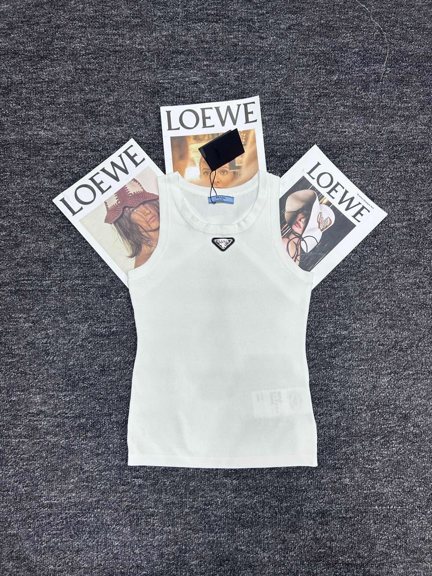 PRADA 25S SLEEVELESS TOP 432