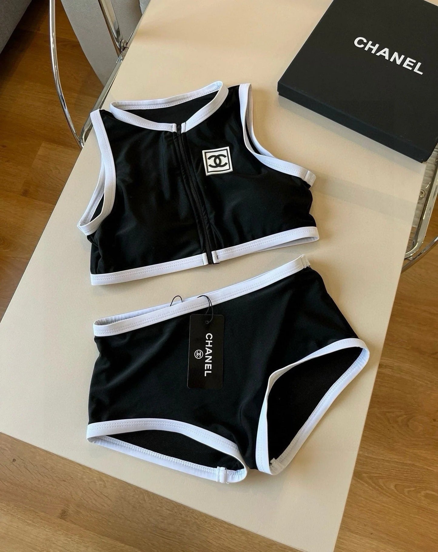 CC BIKINI SWIMSUIT SET IN BLACK AND WHITE TRIM 596500