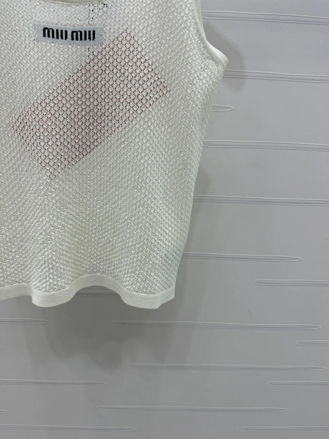 MIU 25S ROUND NECK KNIT TANK TOP WITH HOLES 264266
