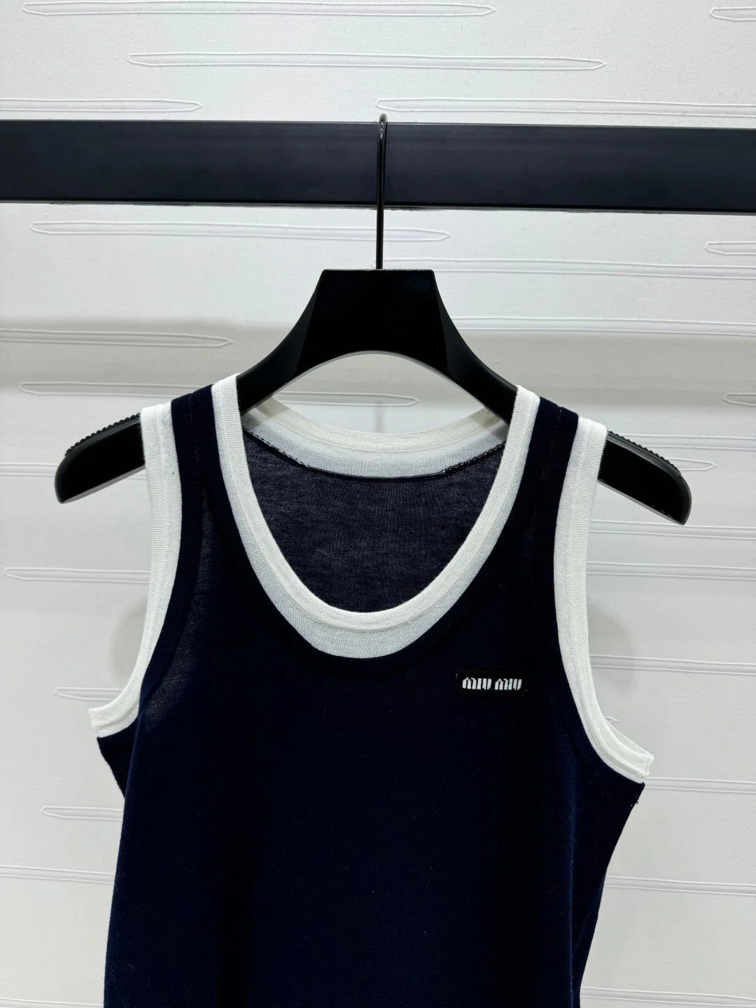 MIUMIU SLEEVELESS TOP 269403